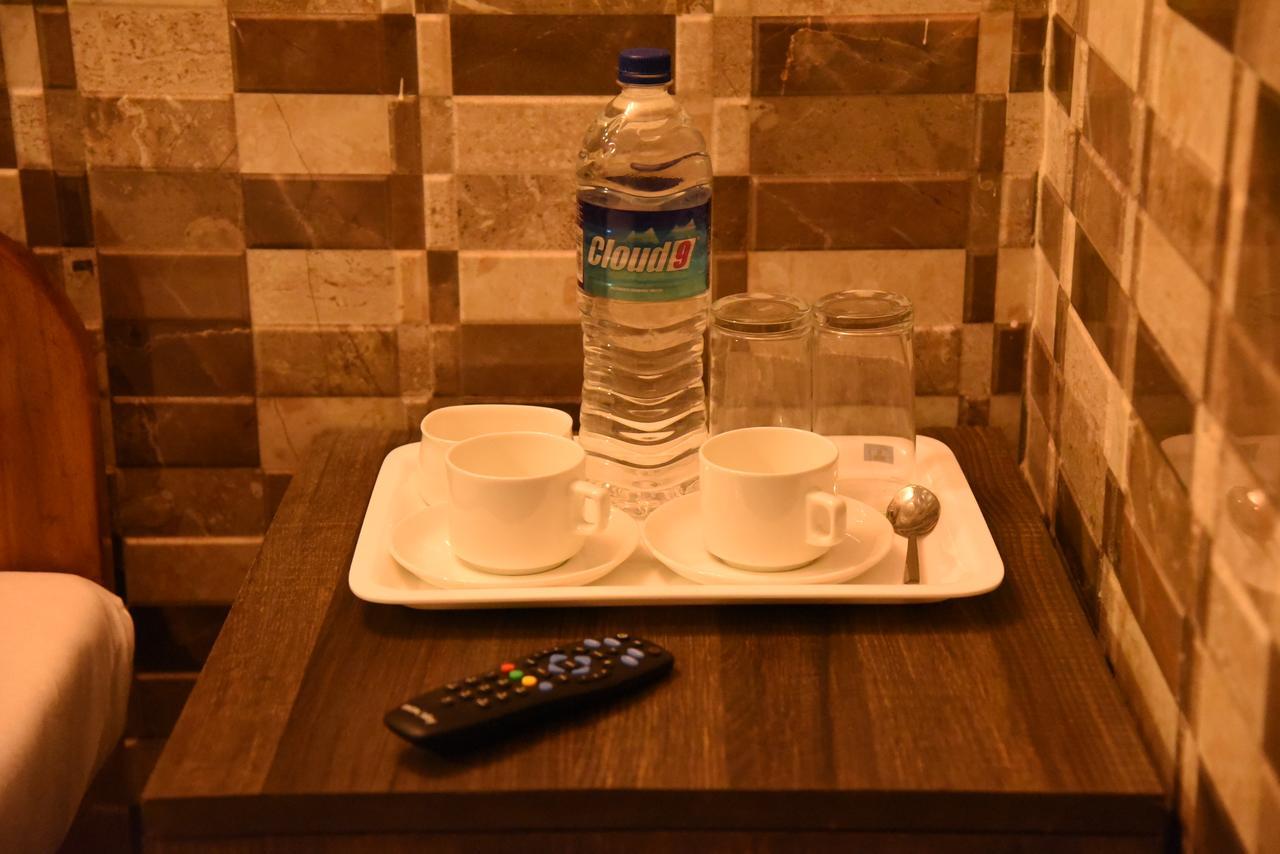 The Sky Inn Navi Mumbai Extérieur photo